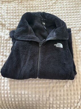 Black north face jacket